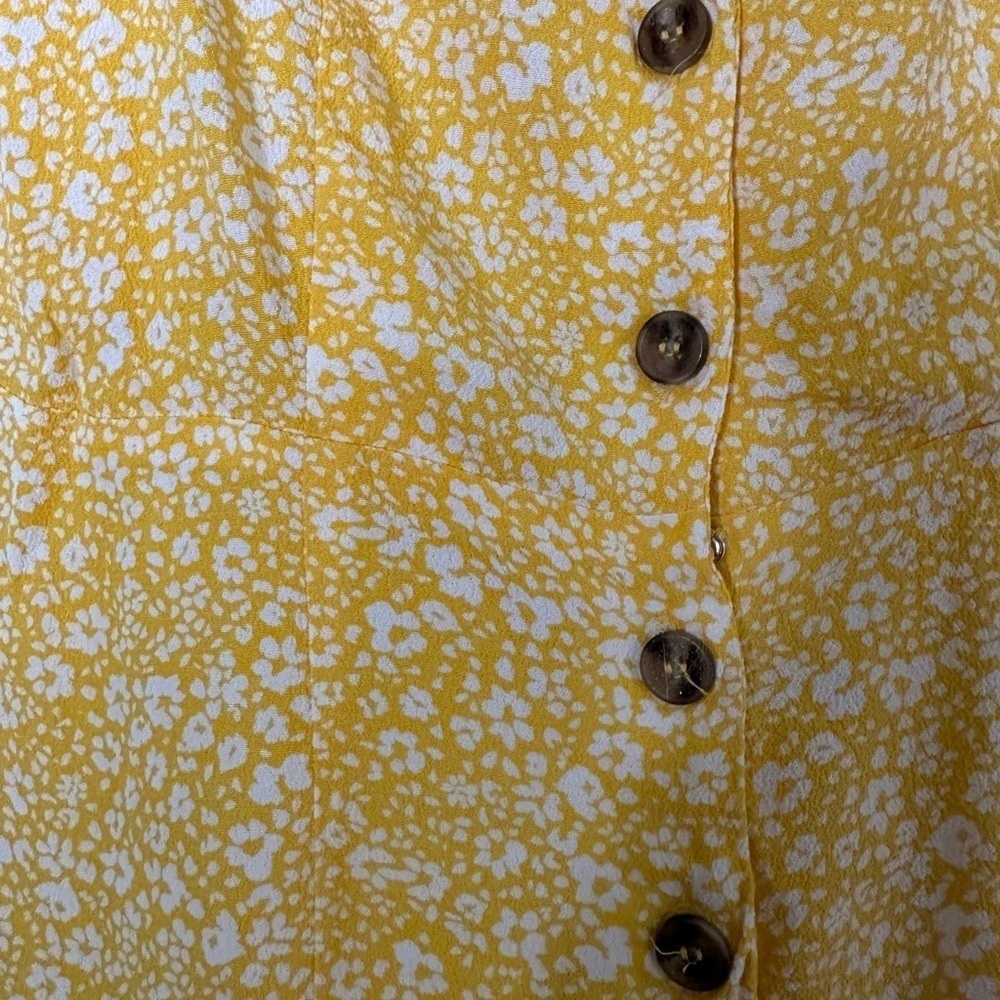 H&M Faux Vintage Yellow and White Short Sleeve Button Down Dress - Picture 2 of 6